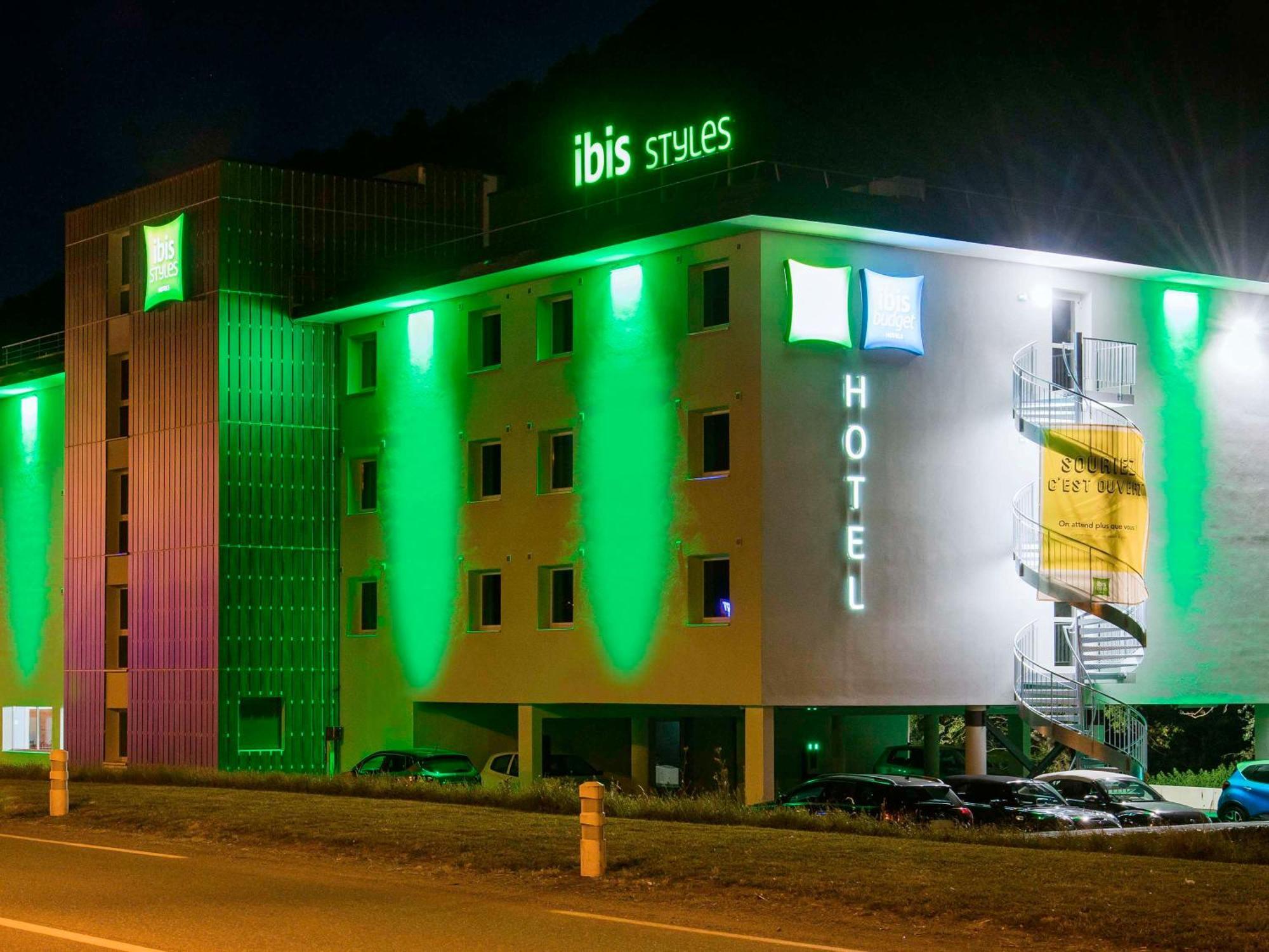 Ibis Styles Sallanches Pays Du Mont-Blanc Eksteriør billede