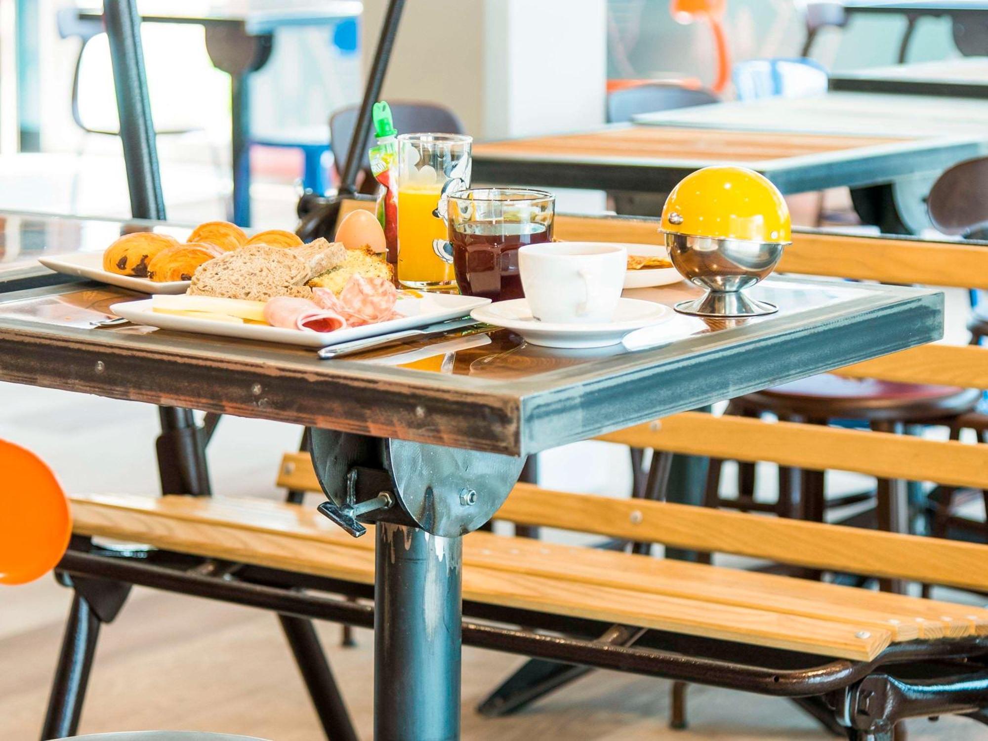 Ibis Styles Sallanches Pays Du Mont-Blanc Eksteriør billede